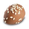 Banane Sesam Praline in Eierform der Esther Confiserie