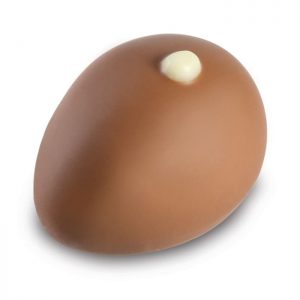 Nougat Praline in Vollmilch Schokolade in Eierform der Esther Confiserie