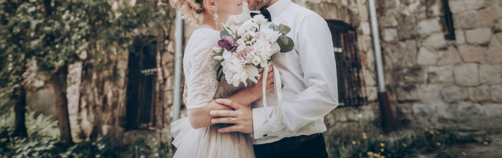 Ihre Hochzeit umrahmen wir mit unseren süßen Pralinen - diese können sie auch als individuelle Motivpralinen bestellen - Esther Genusswelt